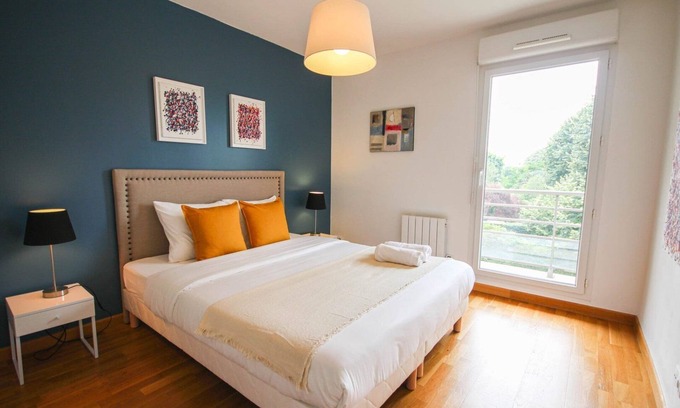 La Madeleine Apartamento | Apartment with balcony, parking and elevator