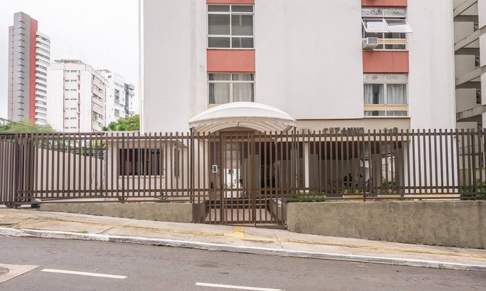 Jardim Apipema Apartamento | Apartment With Balcony and Barbecue Cec0801