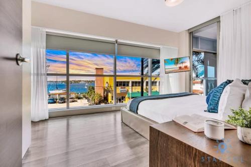 Hollywood Lakes Apartamento | Apartment with Bay View Balcony - Pool - Up To 6 - Gym