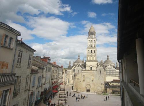 Perigueux Apartamento | Apartment with Exceptional View