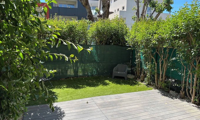 Castelnau-le-Lez Apartamento | Apartment with garden and jacuzzi!