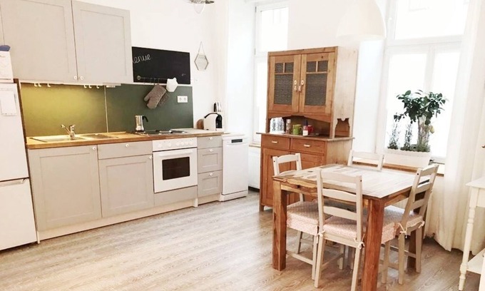 Hernals Apartamento | Apartment with garden and free parking space