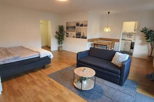 Hasselby Apartamento | Apartment with garden near metro!