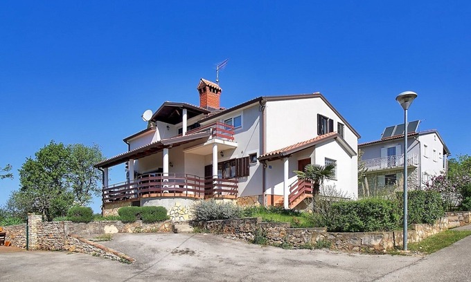 Valica Apartamento | EVA house with apartment