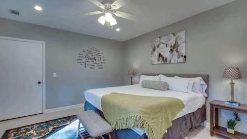 Thunderbolt Casa | Apartment with Gazebo-Swanky Savannah Style