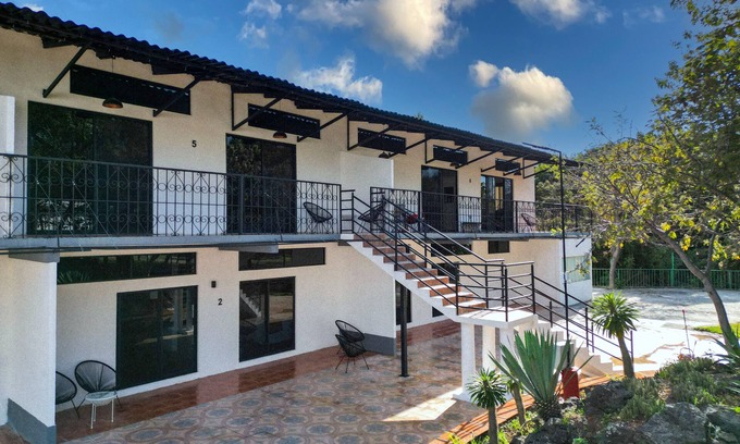 Tepoztlán Apartamento | Departamento con Alberca Climatizada con Paneles Solares en Tepoztlán