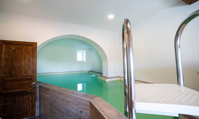 Savona Apartamento | Apartment with heated pool inside, 10 min from the sea, Pet Friendly