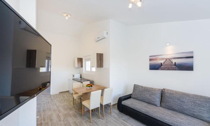 Sveti Petar Apartamento | Apartment with direct sand beach access