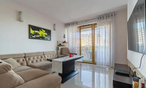 Czyzyny Apartamento | Apartment with living room, kitchen, bedroom, bathroom in amazing neighborhood