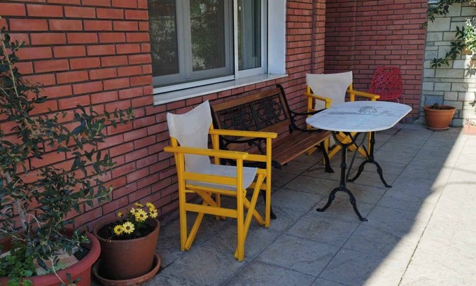 Stavroupoli Apartamento | Apartment with parking space and yard at the areaof Thessaloniki