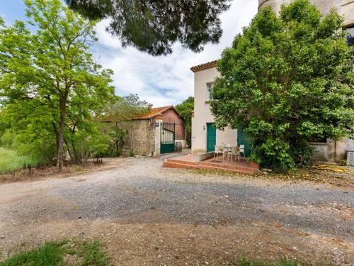 Meze Apartamento | Apartment with pool amid vineyards and near the beach