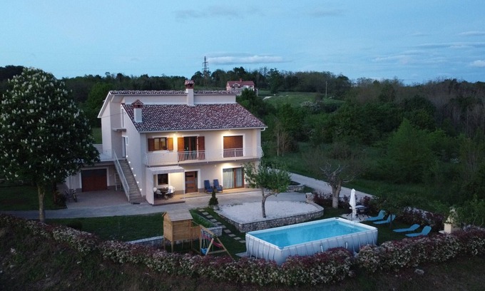 Skropeti Apartamento | Apartamento Nona para 6 personas con piscina
