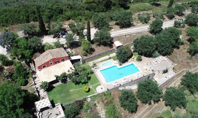 Paleokastritsa Apartamento | Estudio en Paleokastrites con Piscina y Cerca del Mar