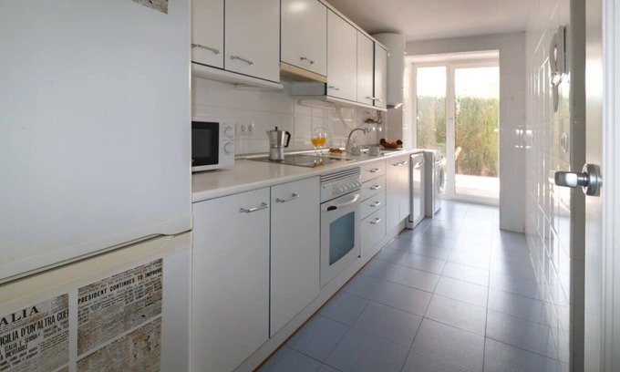 Marbella Apartamento | Apartment with private garden and common pools