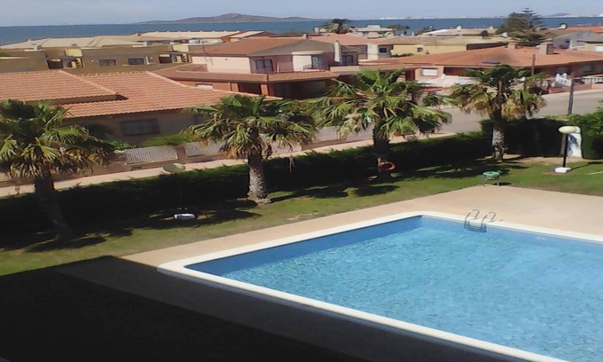 Los Nietos Apartamento | Apartamento con vistas al mar y piscina, 2 habitaciones para un máximo de 6 personas