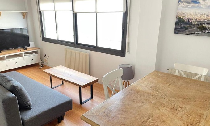 Diagonal Mar i el Front Maritim del Poblenou Apartamento | Apartment with sea views next to the beach of Mar Bella