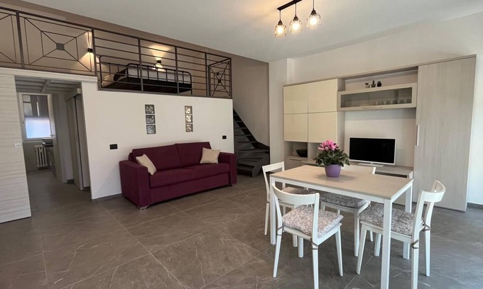Saronno Apartamento | Apartment with separate entrance 6 beds