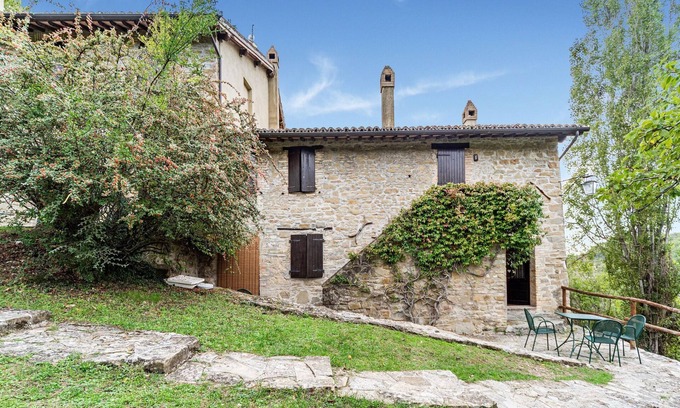 Assisi Cabaña | Apartamento con piscina cerca del bosque.