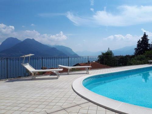 Santa Maria - Rezzonico Apartamento | Apartment with swimming pool, lake view, parking - Larihome A72