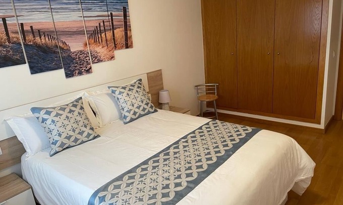 Cubelles Apartamento | Apartamento con terraza frente al mar y piscina comunitaria