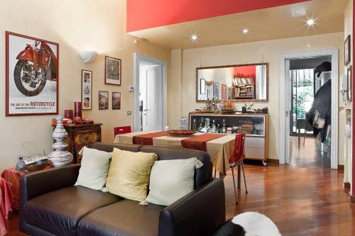 Tricolore Apartamento | Apartment with terrace in central Milan