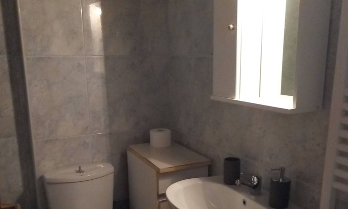 Flogita Apartamento | Apartamento con vistas al mar en el centro del pueblo.