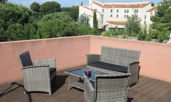 Alenya Apartamento | Apartamento con vista al bosque de pinos y calma