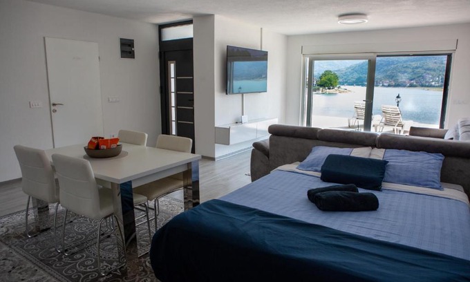 Konjic Apartamento | Apartment WLV- with lake view