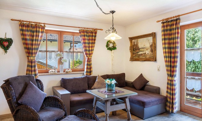 Mittenwald Apartamento | Apartamento 'Wohnung 1' con vistas a la montaña, balcón y Wi-Fi
