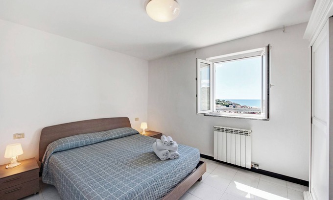 Celle Ligure Apartamento | Apartamento 'Zafferano Suites - Basilico' con jardín compartido y Wi-Fi