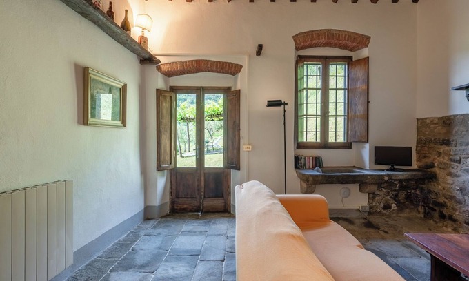 Pescia Apartamento | Apartamento 'Zano' con vistas a la montaña, piscina compartida y Wi-Fi