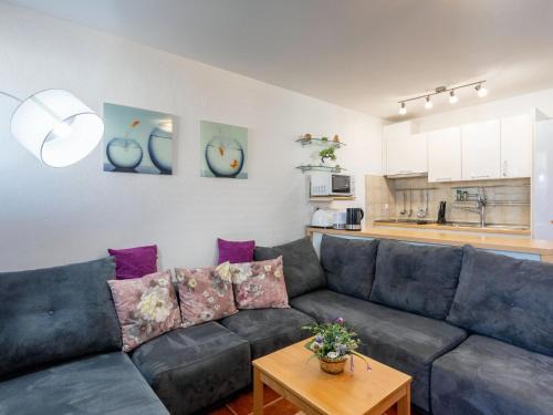Supetar Apartamento | Apartment Zara - Two Bedroom Apartment with Balcony - ST