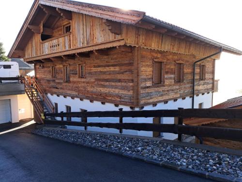 Wildschoenau Apartamento | Apartment Zauberwinkel-2 by Interhome