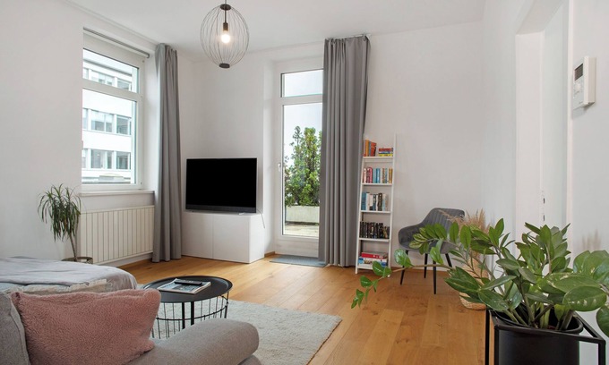 Bregenz Apartamento | Apartamento 'Zeitlos Zuhause Bregenz' con terraza privada y Wi-Fi