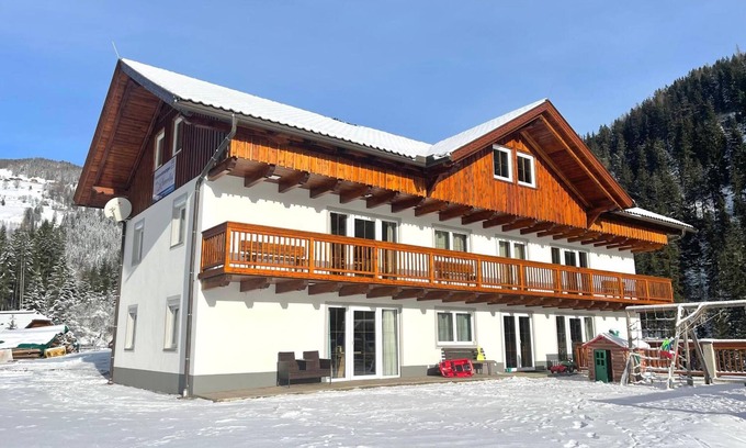 Reichenau Apartamento | Apartamento 'Zum Klammlhof' con vistas a la montaña, terraza privada y Wi-Fi