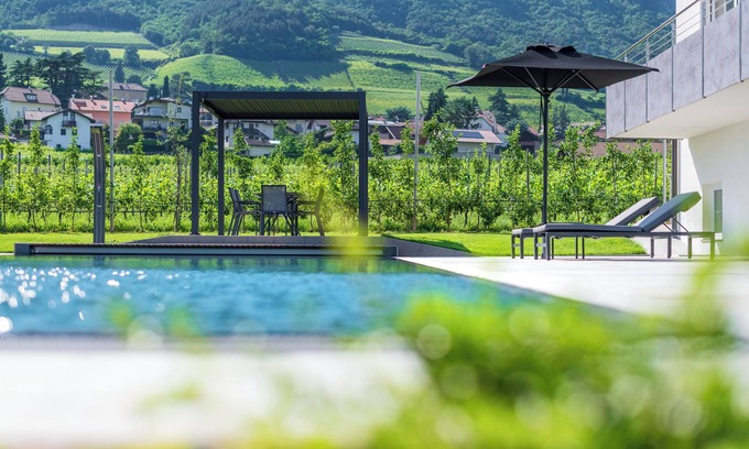 Tramin Apartamento | Apartamento 'Südost' con balcón privado, piscina y Wi-Fi