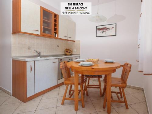 Stari Trg ob Kolpi Apartamento | Apartments Šuster