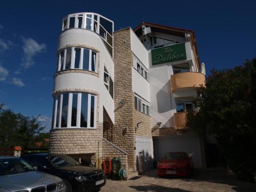 Nin Apartamento | Apartments and bungalows vila Dalibor