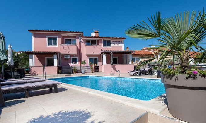 Stinjan Casa | Apartments Anita