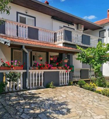 Kraj Apartamento | Apartments Bor