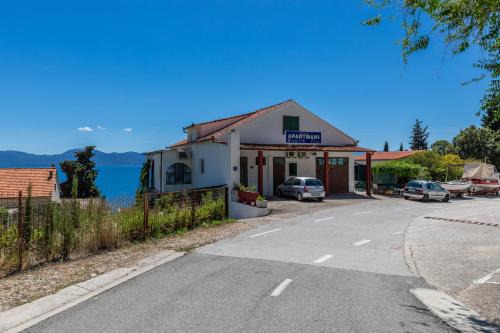Brist Apartamento | Apartments by the sea Brist, Makarska - 22463