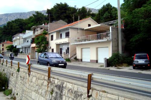Dugi Rat Apartamento | Apartments by the sea Mali Rat (Omis) - 2811