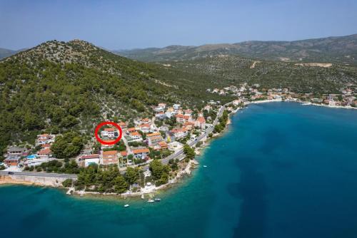 Poljica Apartamento | Apartments by the sea Poljica, Trogir - 11103