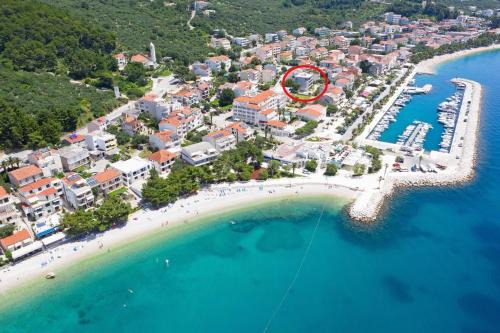 Tucepi Apartamento | Apartments by the sea Tucepi, Makarska - 23256