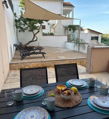 Milna (Brac) Apartamento | Apartments Dante Domus Aurea