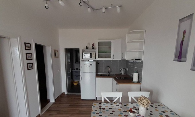 Zavala Apartamento | Apartments Dobrila - Two Bedroom Apartment with Terrace - A2
