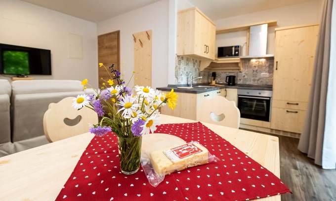 Ukanc Apartamento | Apartments Goldhorn Kingdom - Two-Bedroom Apartment with Balcony (A)