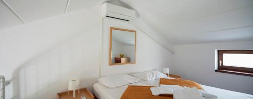 Segotici Apartamento | Apartments Hostin Roža Duga Uvala