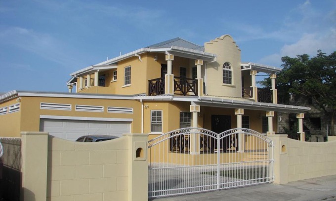 Welches Apartamento | Apartments in Maya's Bajan Villas
