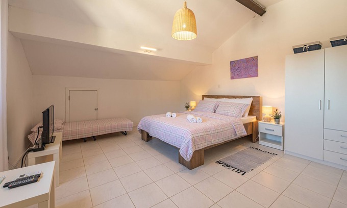Vrboska Apartamento | Apartments Iskra